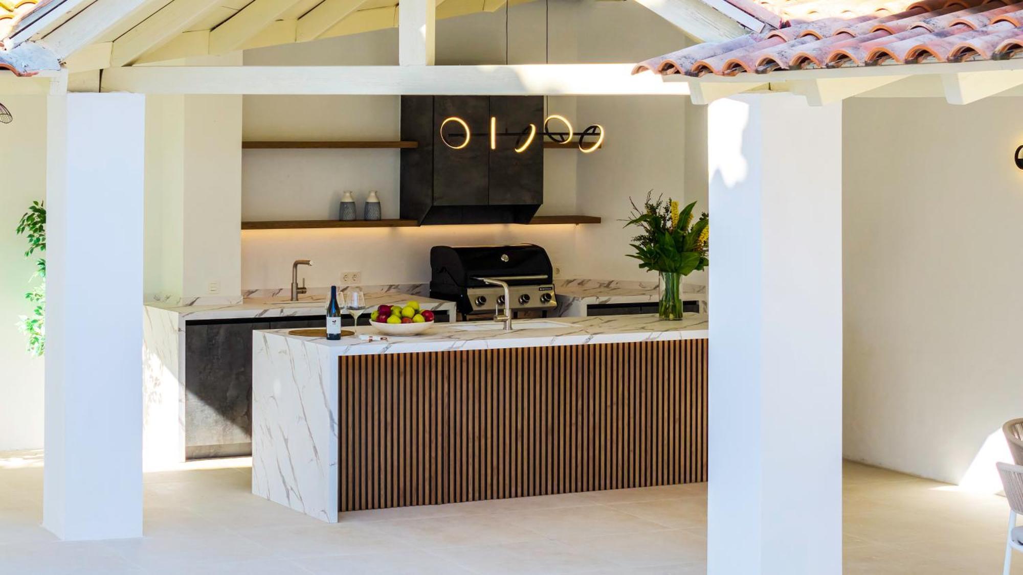 Vacation Marbella: Sunny Camelia Villa with Heated Pool and Cinema Benalmadena Exterior photo