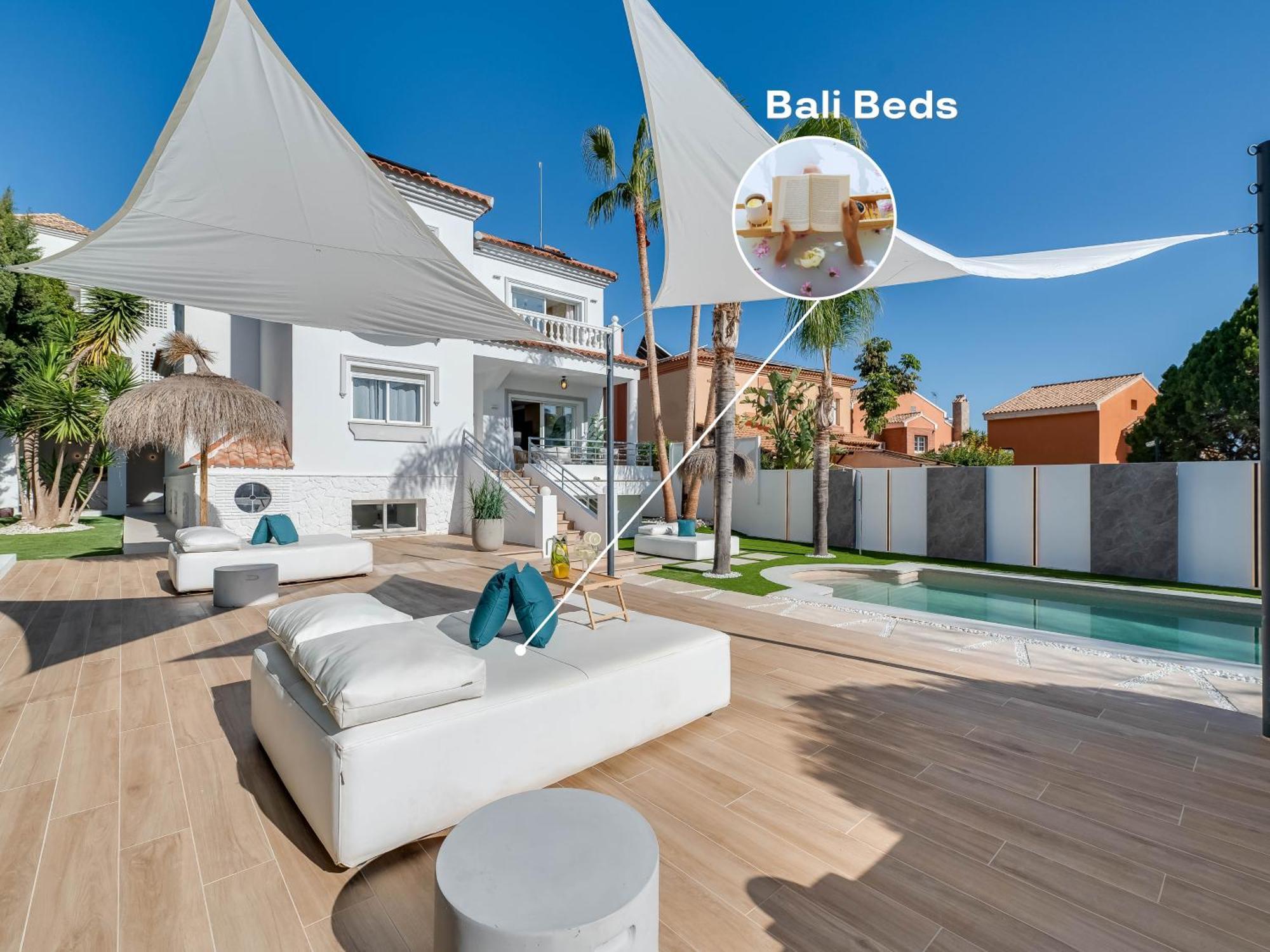 Vacation Marbella: Sunny Camelia Villa with Heated Pool and Cinema Benalmadena Exterior photo